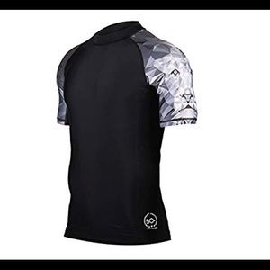 Huge Sports men’s Rash Guard / Skin